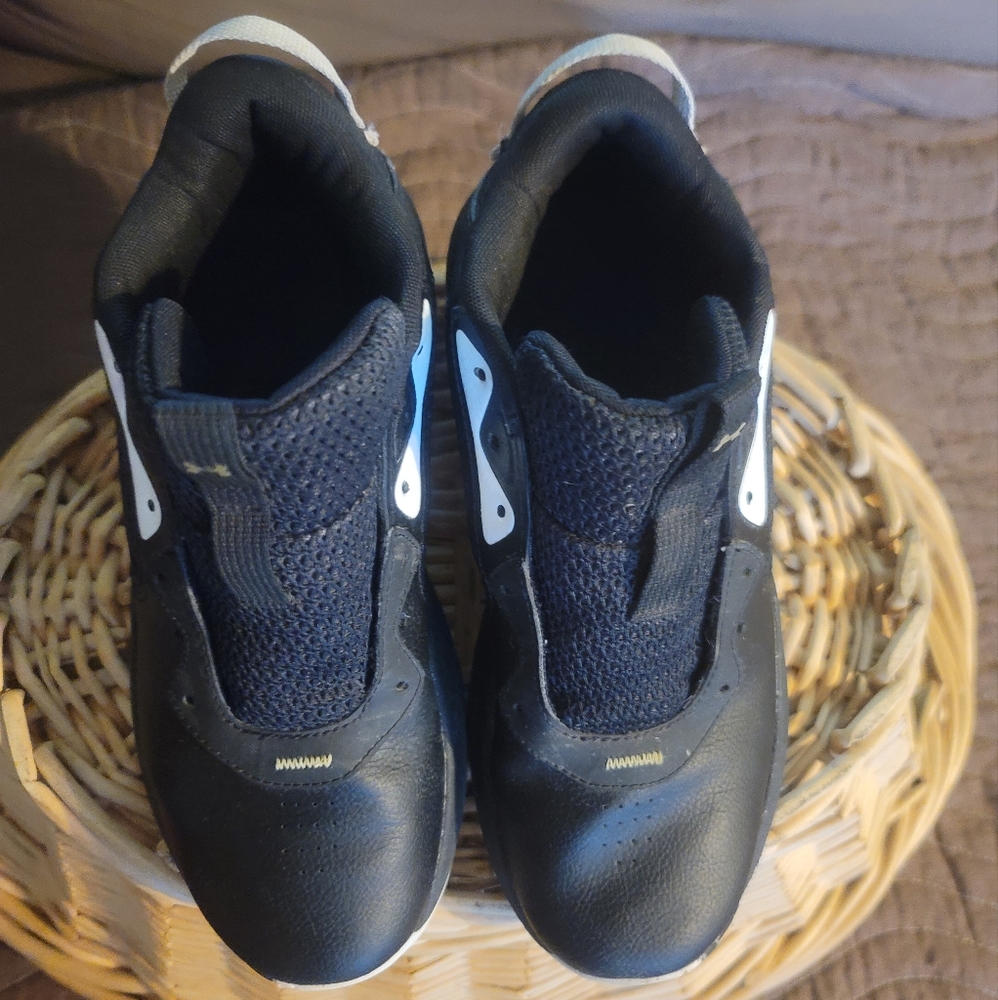 Under Armor Lockdown 6 Basketball Shoes Size 7Y